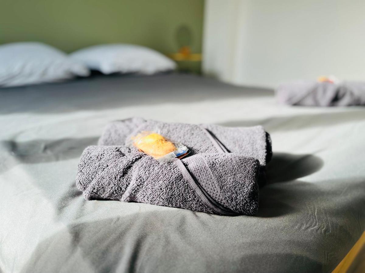 Maison La Licorne, Spacieuse, Tout Equipee, 5 Chambres Amiens Esterno foto